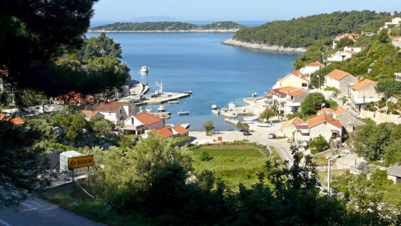 grscica-panorama-island-of-korcula