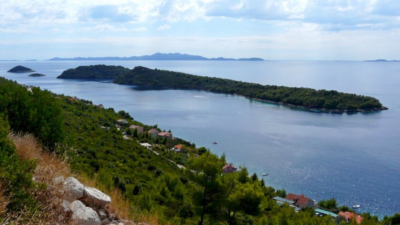 karbuni-panorama-island-of-korcula