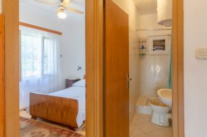 grbin-apartment-hallway-07-2018-pic-02