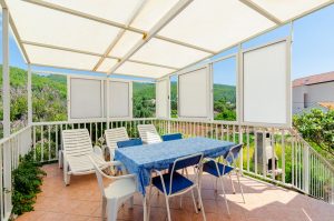 grbin-apartment-terrace-07-2018-pic-04