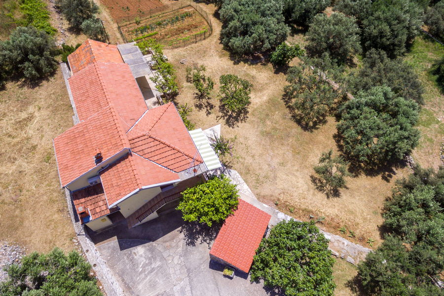 Korcula-Prizba-Apartments-Andreis-House-from-Air-07-2019-pic-03