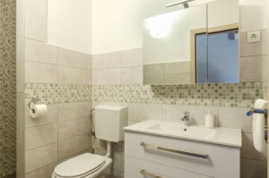 linda-apartment1-bathroom-06-2022-pic-01