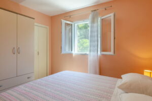 linda-apartment3-bedroom2-06-2022-pic-02