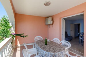 linda-apartment3-terrace-06-2022-pic-06