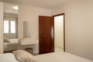 linda-apartment4-bedroom1-06-2025-pic-03