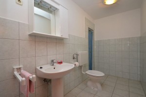 linda-apartment6-bathroom-01