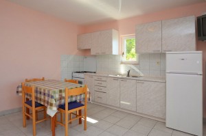 linda-apartment6-kitchen-02