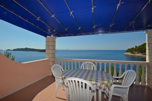 linda-apartment6-terrace-01