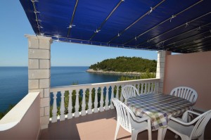 linda-apartment6-terrace-02