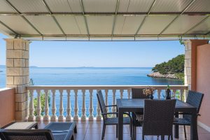 Linda-apartment6-taras-05-2026-pic-01