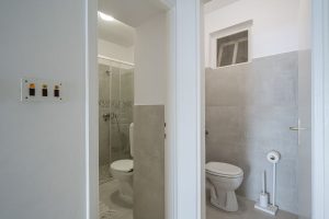 tomas-apartment2-bathrooms-06-2026-pic-01