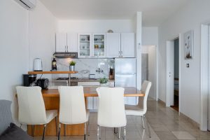 tomas-apartment2-livingroom-06-2026-pic-01