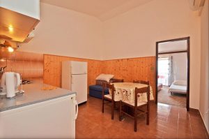 Borovina-apartment2-Wohnzimmer-02-2017-Bild-01