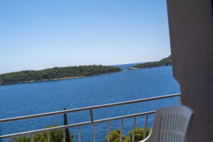 Borovina-Wohnung2-Terrasse-Detail-06-2023-Bild-03