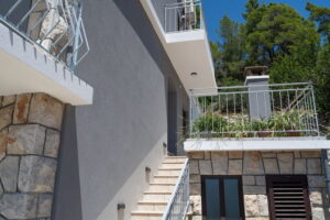 Borovina-apartment4-Eingang-06-2023-Bild-01