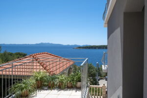 Borovina-apartment4-Eingang-06-2023-Bild-04