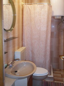 boskovic-apartment1-bathroom-01