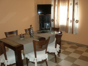 boskovic-apartment4-livingroom-01