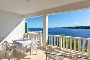 punta-apartment4-terrace-10-2019-pic-01