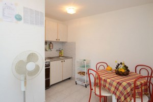 Jakica-Appartamento2-cucina-01