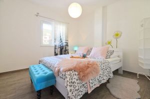 Kresimir-Apartment2-bedroom2-04-2018-PIC-01