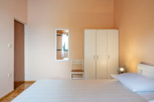 melani-casa-vacanze-piano-alto-camera da letto4-06-2023-pic-07