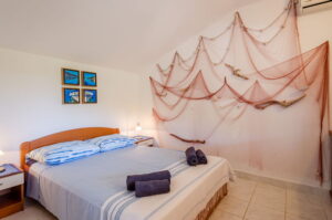 namoru-apartment-blue-wave-schlafzimmer-07-2020-Bild-01