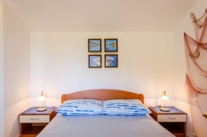 namoru-apartment-blue-wave-schlafzimmer-07-2020-Bild-02