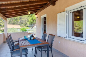 namoru-apartment-blue-wave-terrasse-07-2020-Bild-08