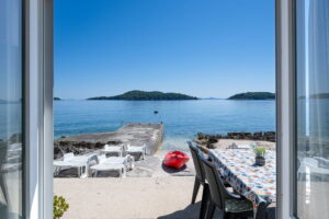 pensa-apartment2-beachfront-courtyard-04-2024-pic-10