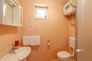 ranko-apartment2-bathroom-05-2018-pic-01