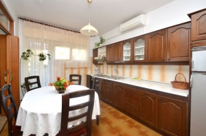 seme-apartment1-kitchen-03