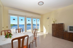 seme-apartment2-livingroom-03