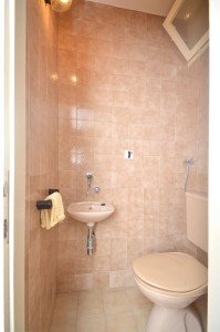 seme-apartment3-bathroom-02