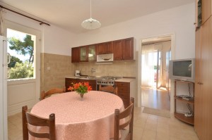 seme-apartment3-kitchen-01