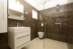 villa-lorena-bathroom-04