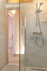 villa-lorena-bathroom2-07-2018-pic-03