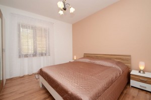 villa-lorena-bedroom-03