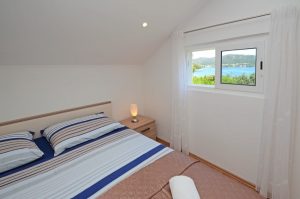 villa-lorena-bedroom1-06-2016-pic-03