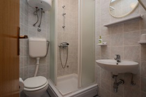 Farac-apartment1-łazienka-01