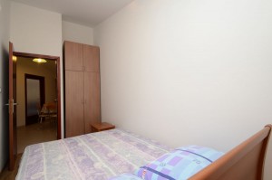 Farac-apartment4-bedroom2-01