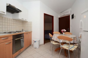 Farac-apartment4-kuchnia-01