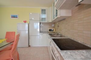 Naplovac-apartment1-Küche-06