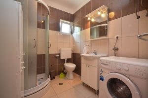 Naplovac-apartment2-Bad-01