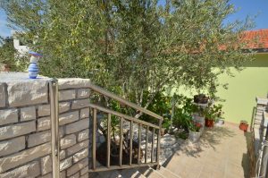 Naplovac-apartment2-Eingang-02