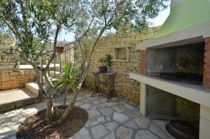 Naplovac-apartment2-Kamin-02