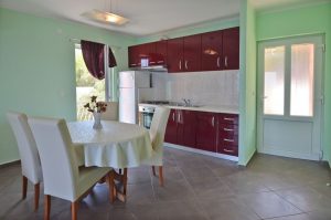 Naplovac-apartment2-Küche-01