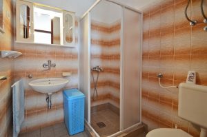 Sardelic-apartment1-Bad-01-2017-Bild-01