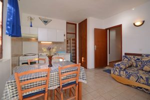 Sardelic-apartment1-Wohnzimmer-01-2017-Bild-02