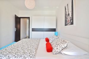Kresimir-apartment2-bedroom1-02